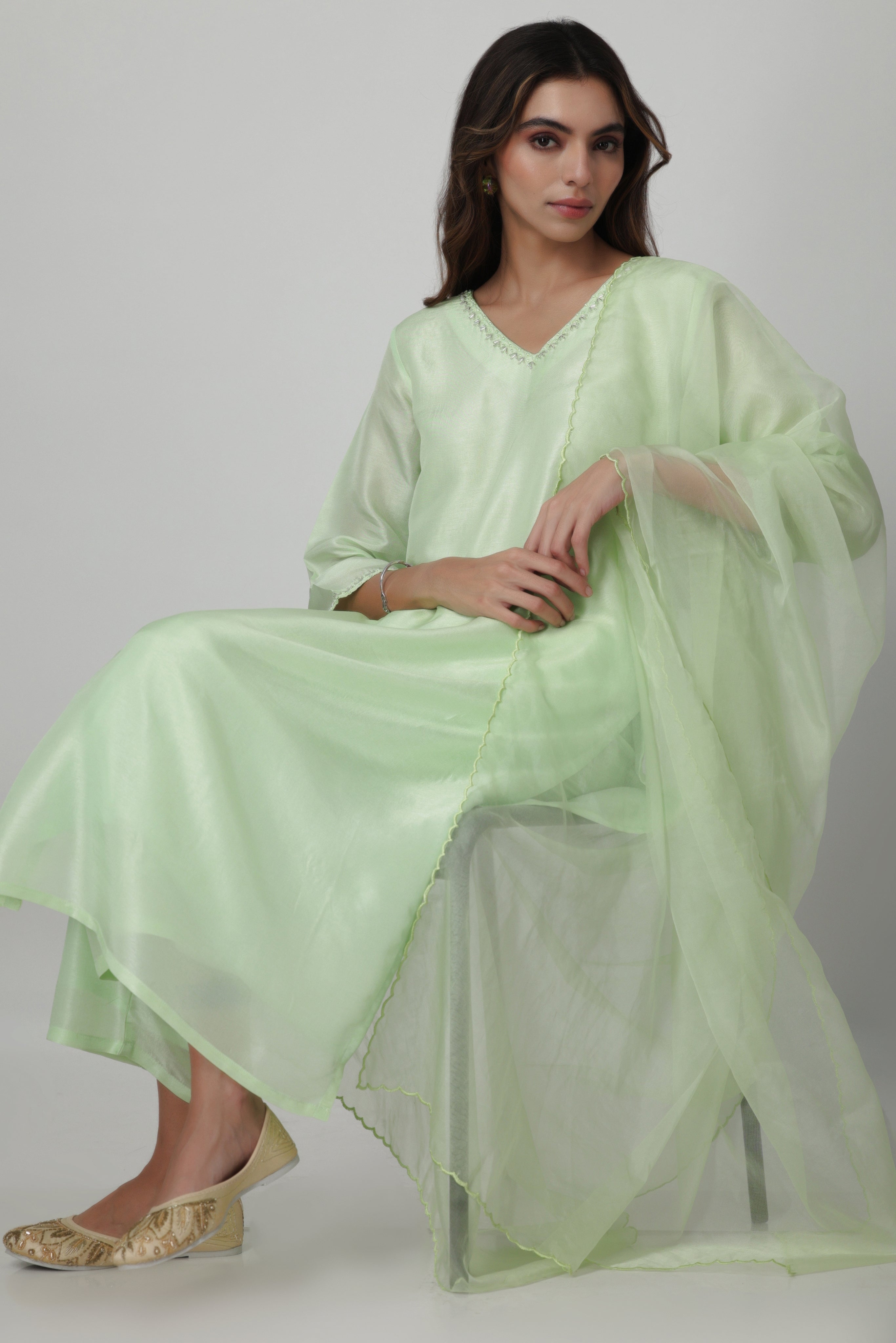 Liyana Kurta Set